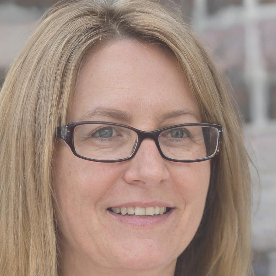 Rhiannon Pembroke, Founder